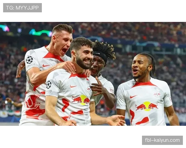 战报：莱比锡红牛vs法兰克福，上半场双方转换速度极快，已合计完成15次射门